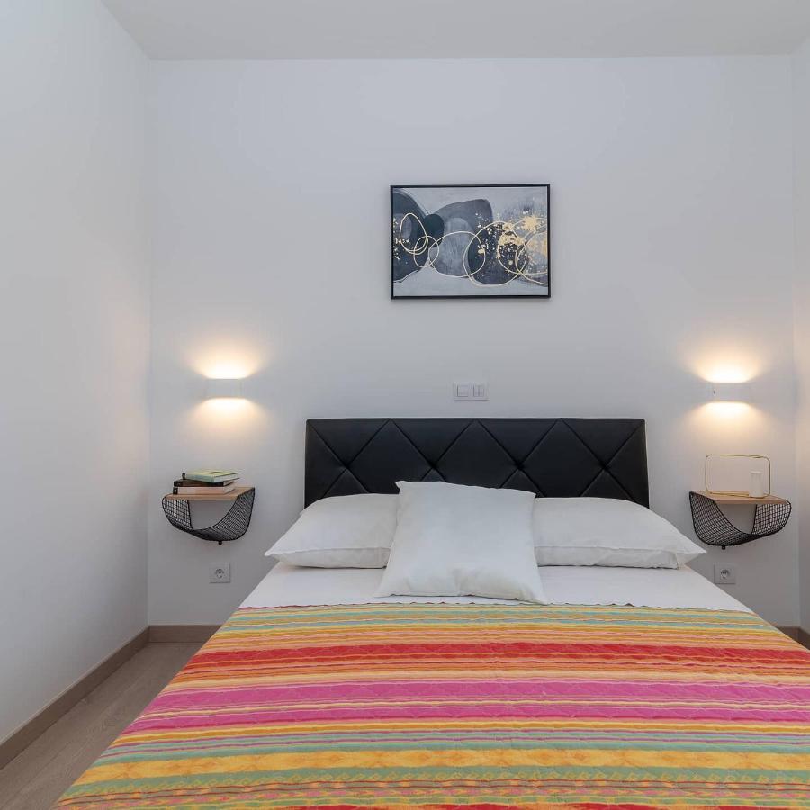 Apartman Lotos Lägenhet Trogir Exteriör bild