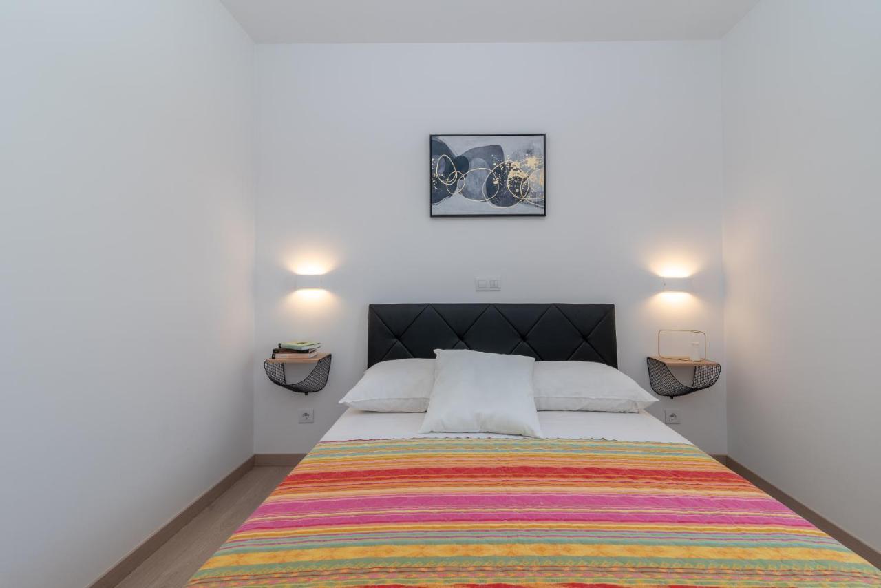 Apartman Lotos Lägenhet Trogir Exteriör bild