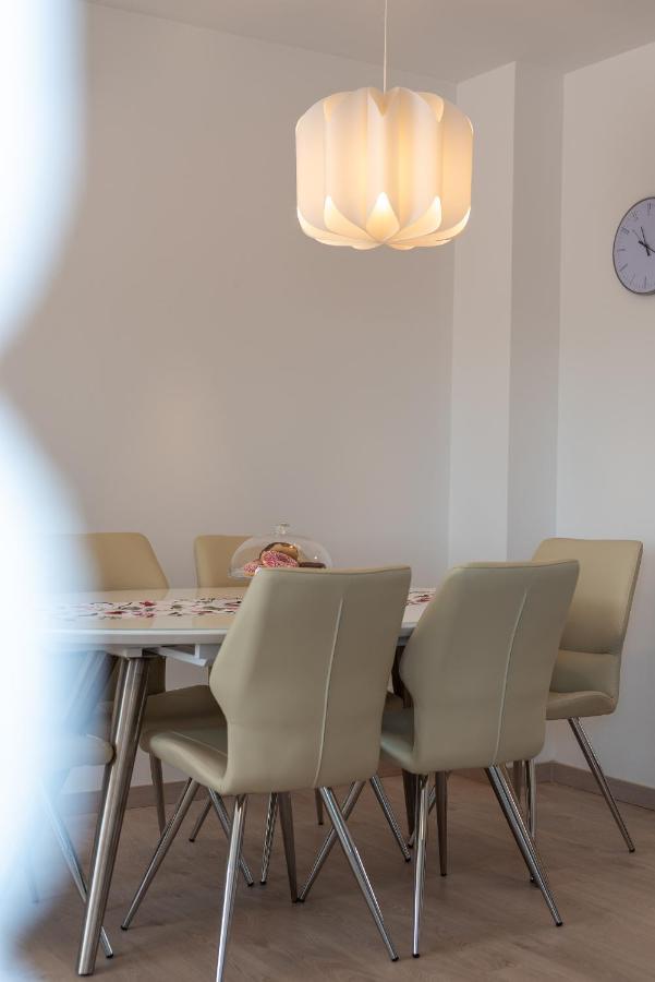 Apartman Lotos Lägenhet Trogir Exteriör bild