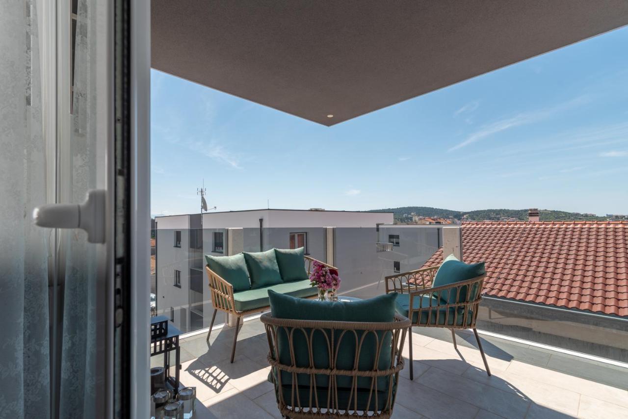 Apartman Lotos Lägenhet Trogir Exteriör bild